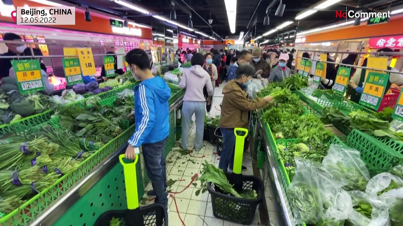 Panic buying grips Beijing supermarkets after lockdown rumours