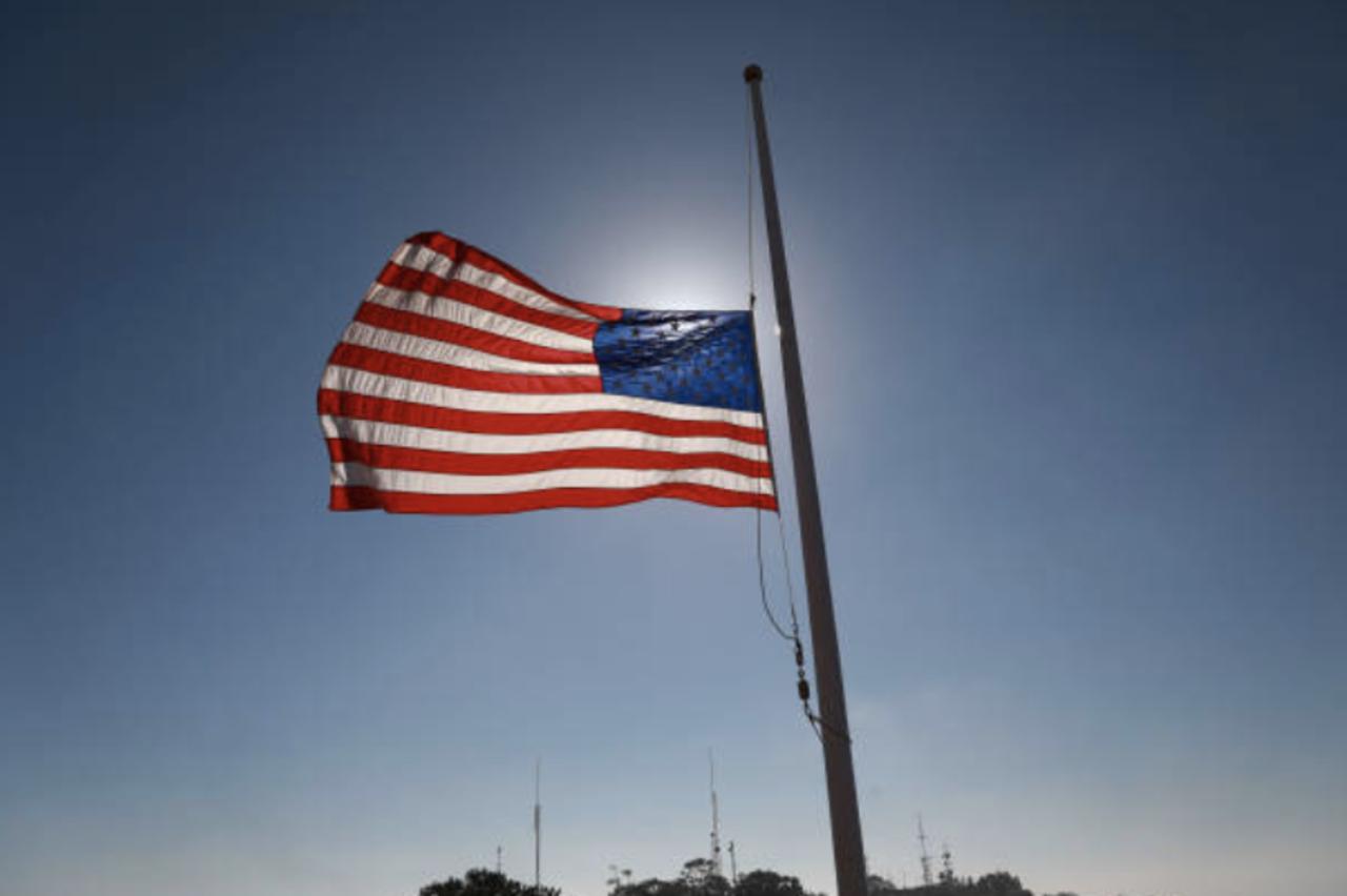 Biden Orders Federal Flags To Be Flown at Half Staff as US COVID Deaths Approach 1 Million
