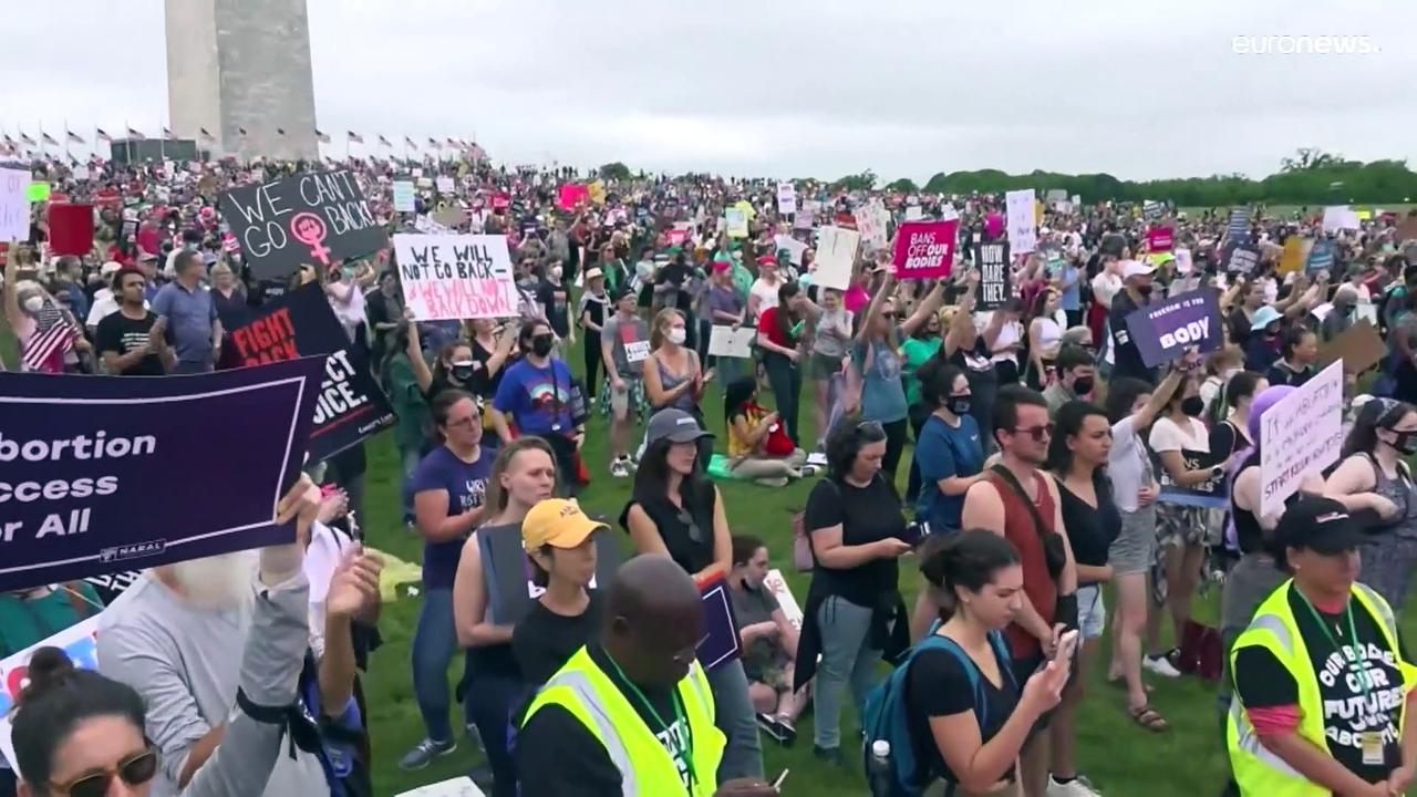 Hundreds of rallies held across the USA in support of abortion rights