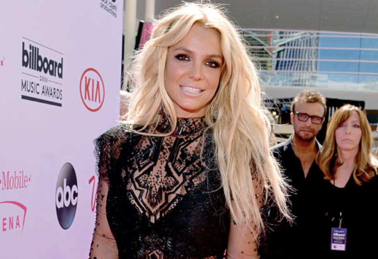 Britney Spears Reveals She Had a Miscarriage