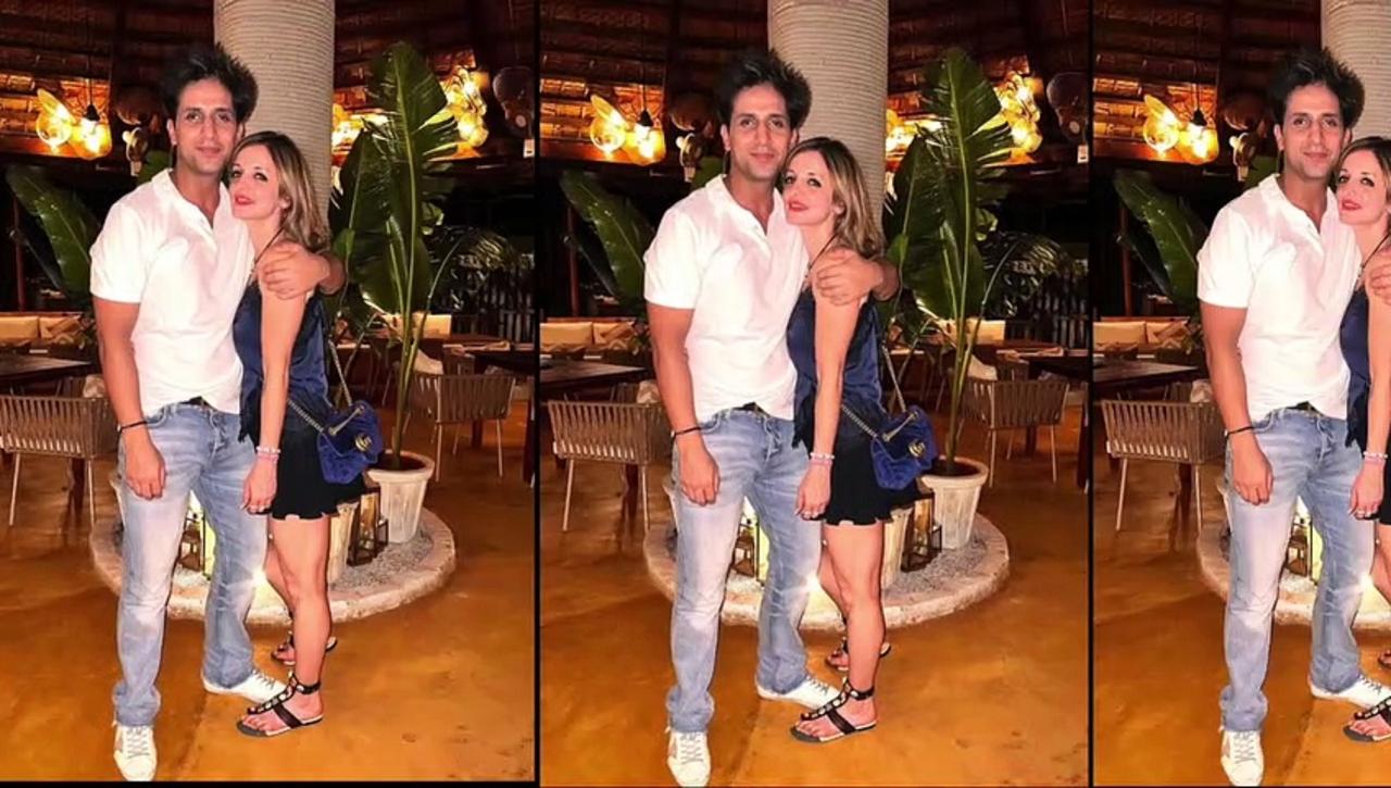 Sussanne Khan shares a cosy picture with boyfriend Arslan Goni