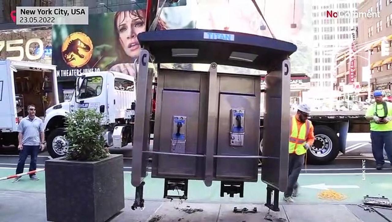 End of an era: NYC removes last free-standing pay phone