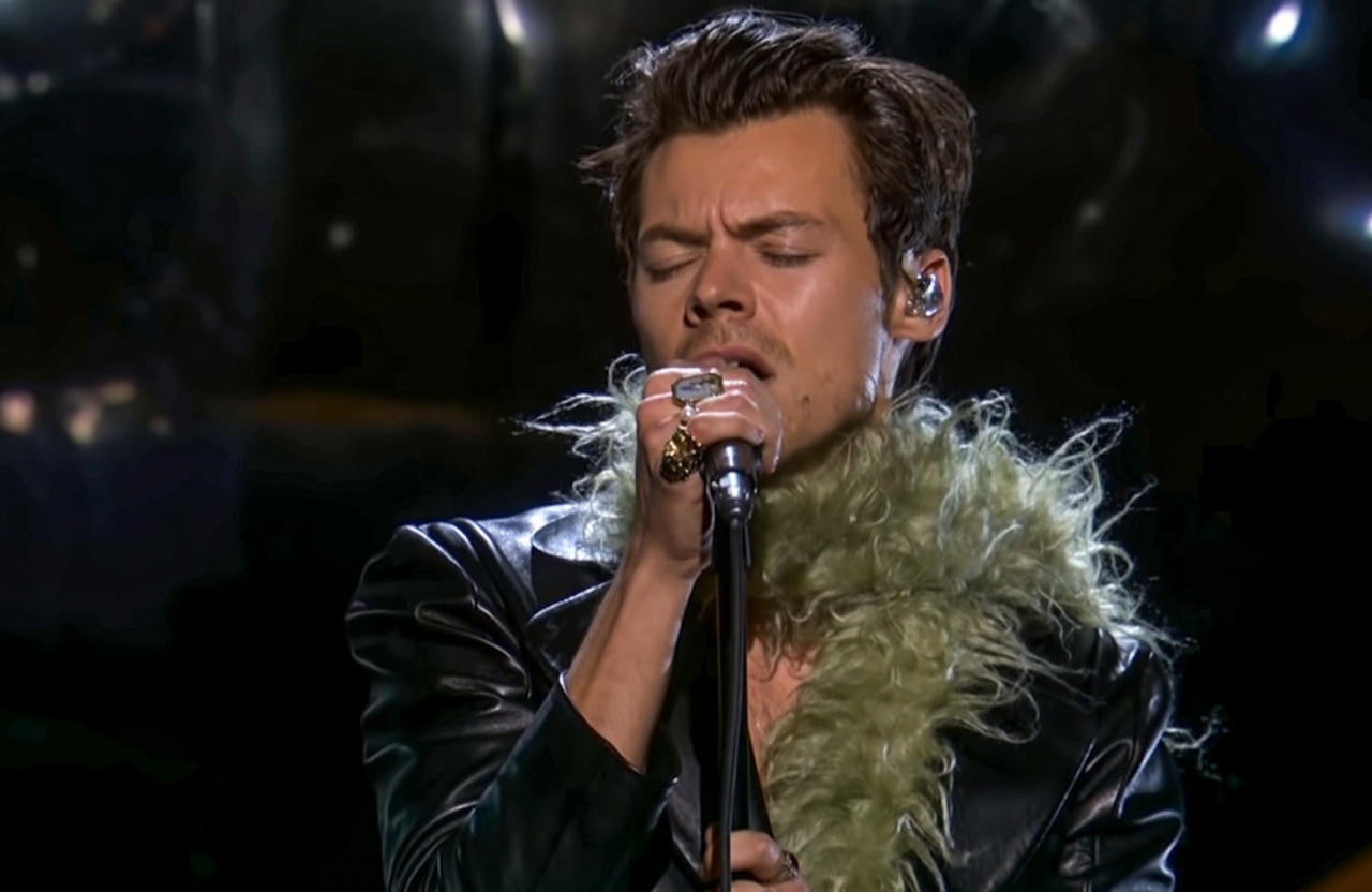 SNEAK PEAK into Harry Styles exclusive London show. This is what you could have seen….
