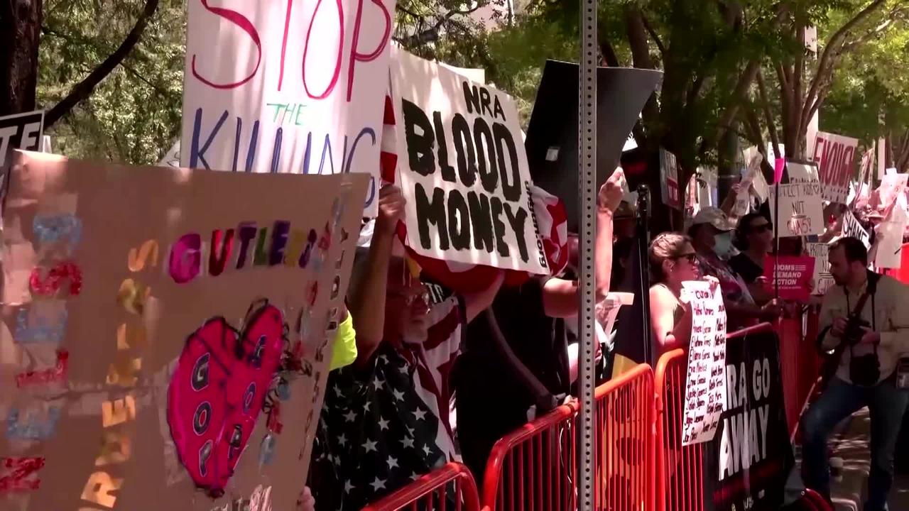 NRA kicks off gathering despite anger at mass shooting