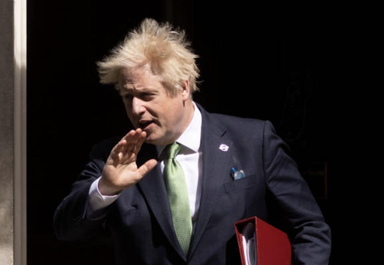 UK’s Boris Johnson Survives Vote of Confidence Initiated by His Party