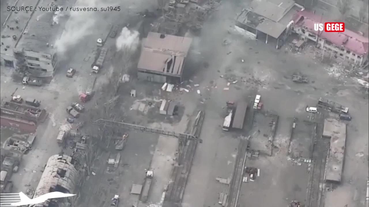 Ukraine War (Jun 06, 2022) Ukrainian Missile Destroys Hundreds of Russian Tanks in Severodonetsk