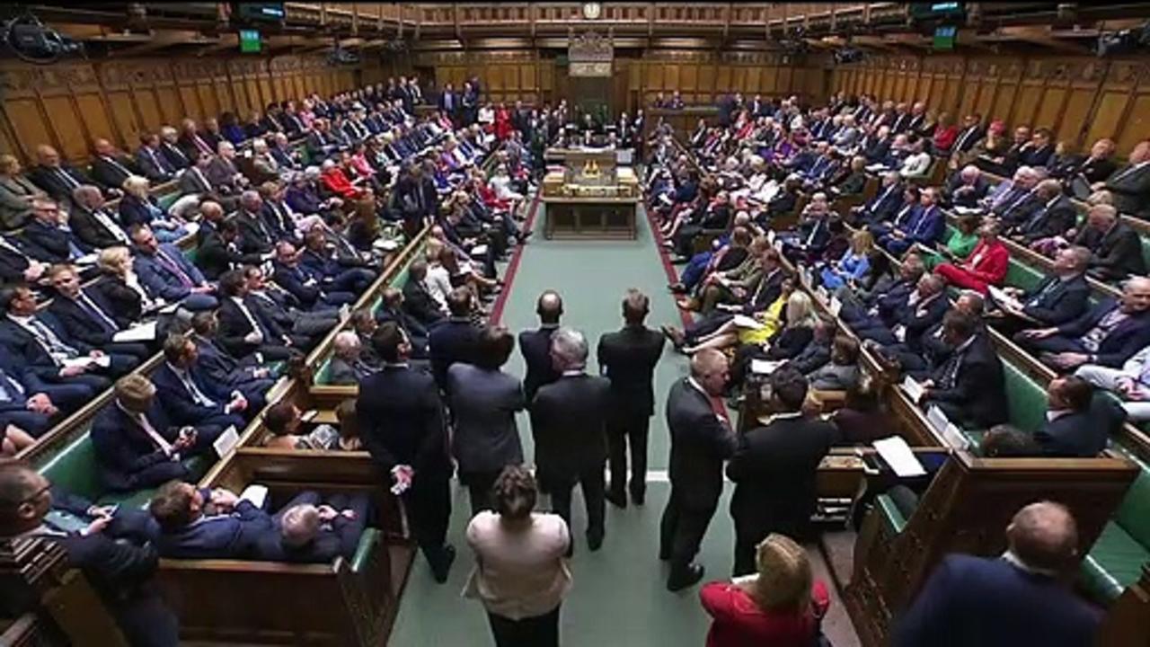 PMQS: PM’s supporters cheer as he enters Commons