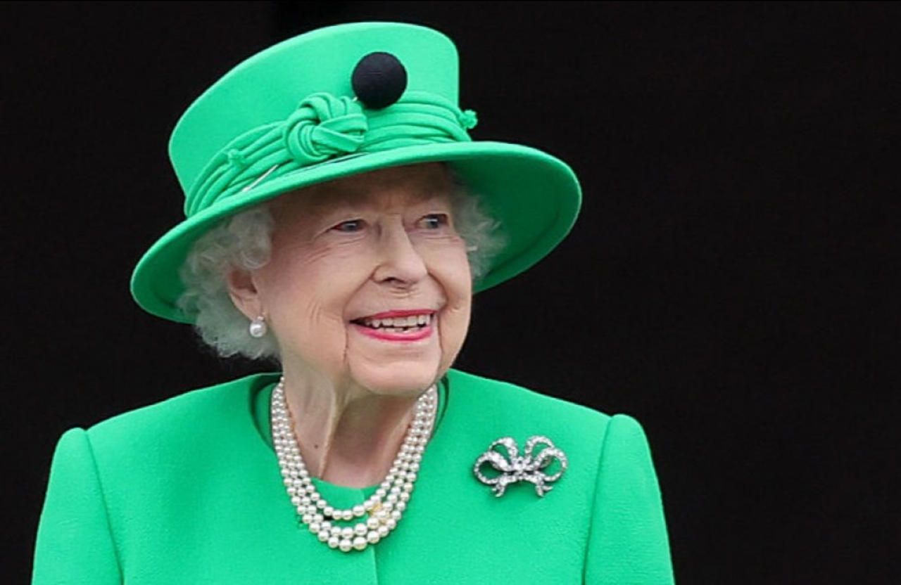 Queen Elizabeth becomes world's second longest-reigning monarch