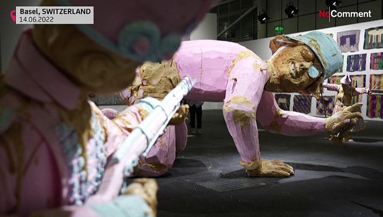 Major art fair in Switzerland shows support for Ukraine