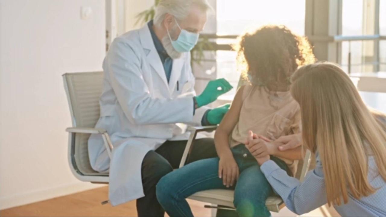 FDA Panel Endorses COVID Vaccines for Children Under 5