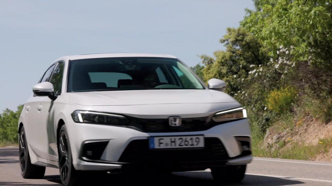 2022 Honda Civic e:HEV Driving Video