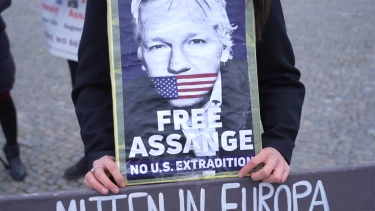 British Government Approves Julian Assange’s Extradition to US