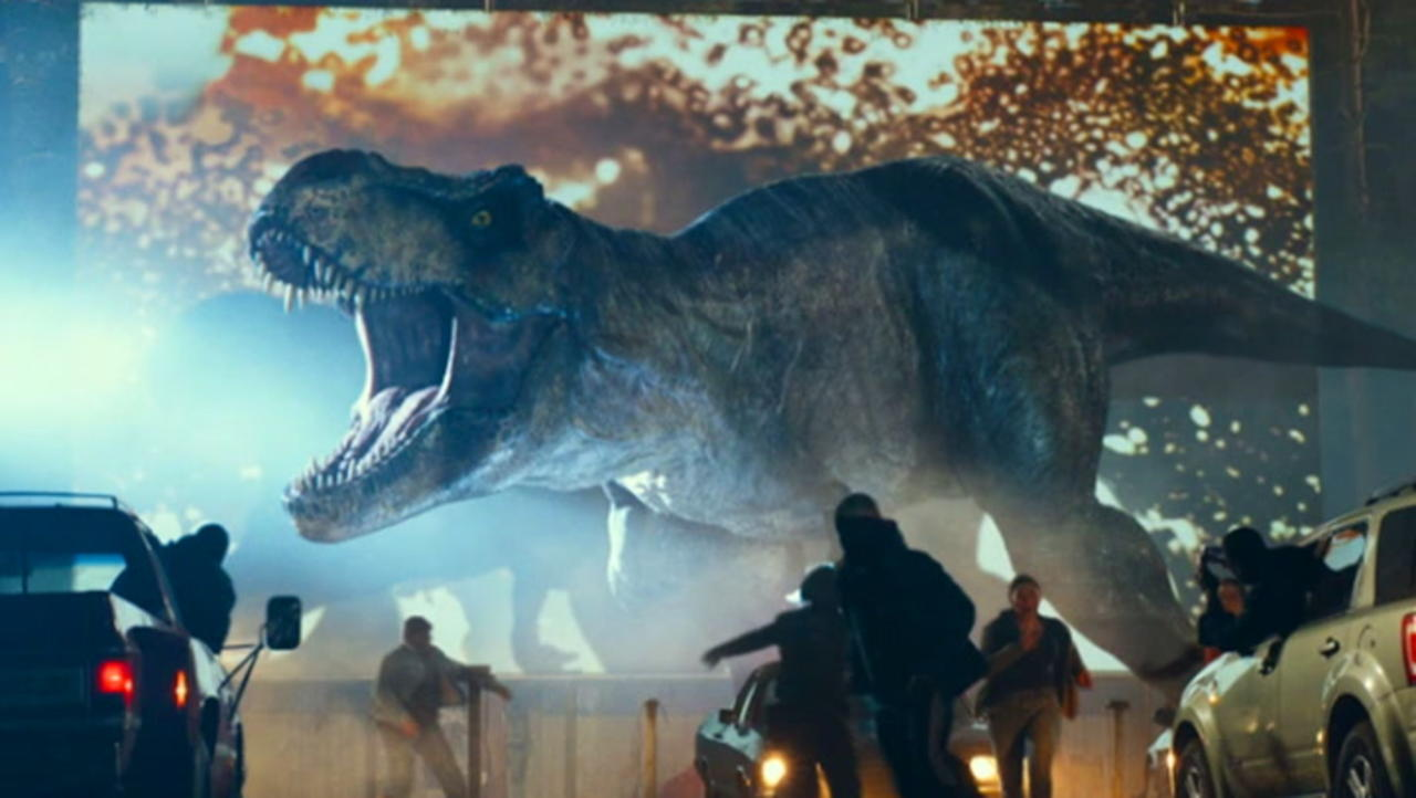 ‘Jurassic World Dominion’ Roars Ahead of ‘Lightyear’ in Surprise Box Office Upset | THR News