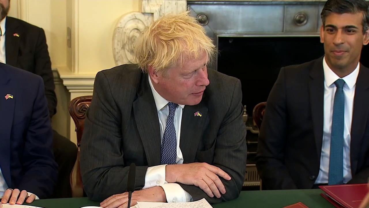 Johnson tells union 'barons' to 'get on with it'
