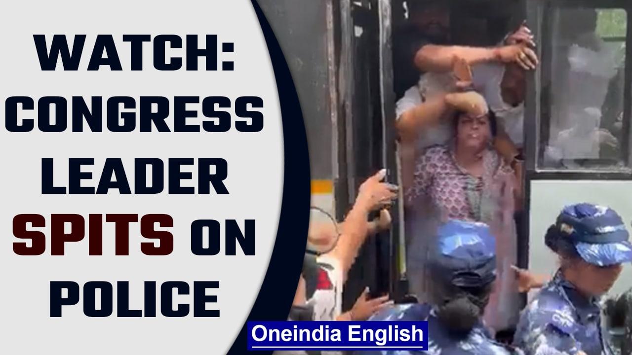 Mahila Congress Prez Netta D'Souza allegedly spits on women security forces | Oneindia News*News