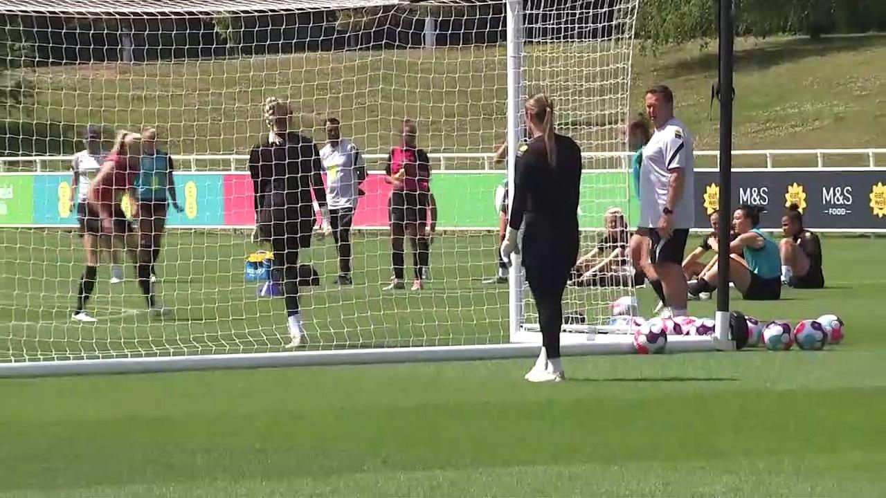 England Women's team hold open training event