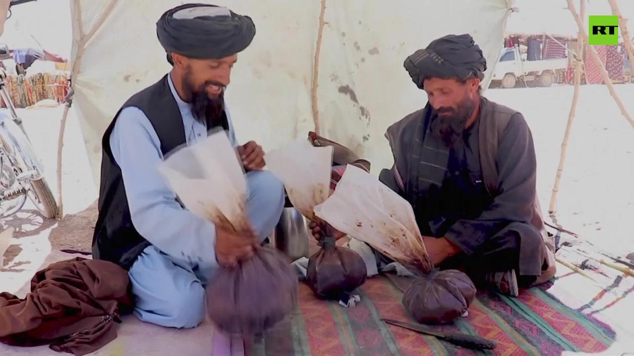 Opium sold in Afghan markets despite Taliban ban pledge