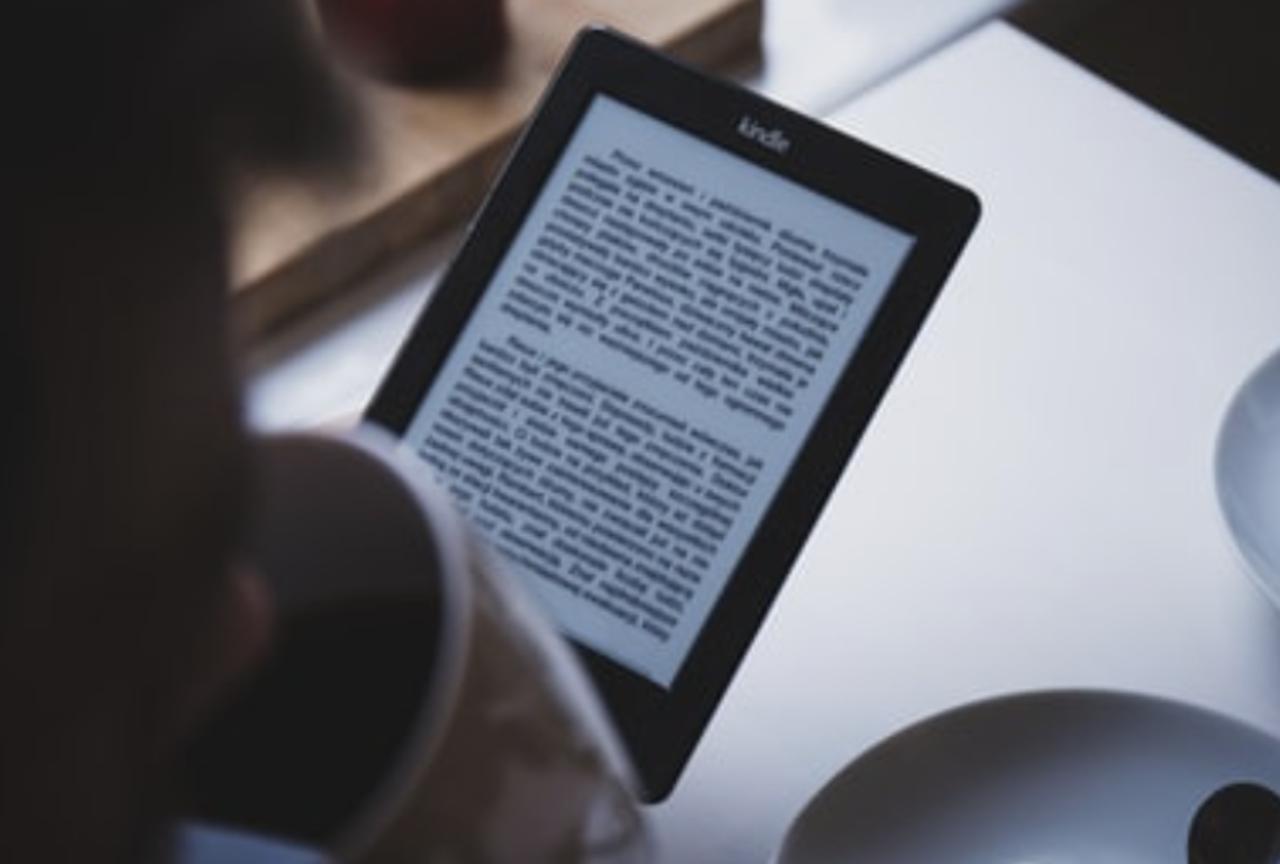 Amazon’s E-Book Policy Sparks Author Protest