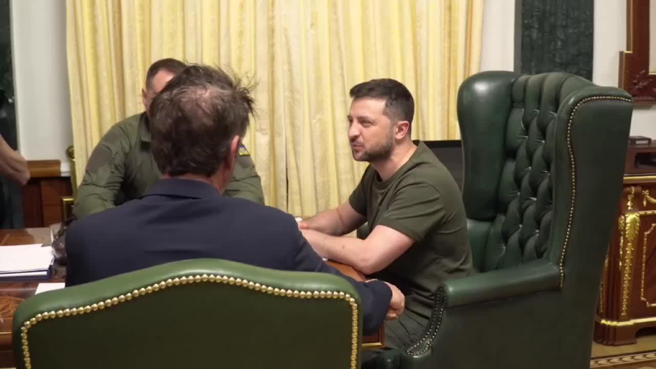 Sean Penn met with Volodymyr Zelensky for making a documentary about the war