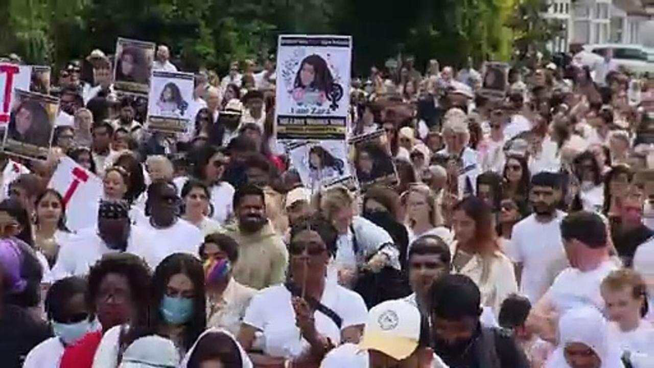 Hundreds turn out for vigil to ‘walk Zara home’ in Ilford