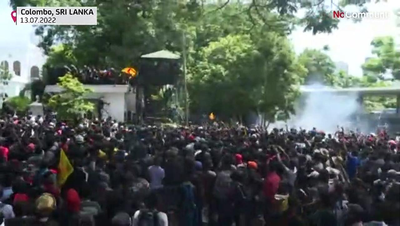 Police fire tear gas as thousands mob Sri Lanka PM's office