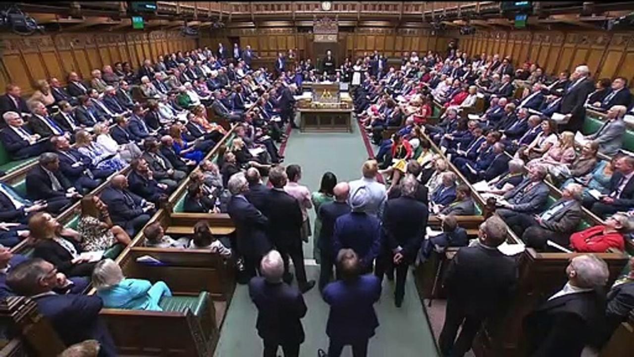 Protesting MPs ordered to leave Commons during PMQs