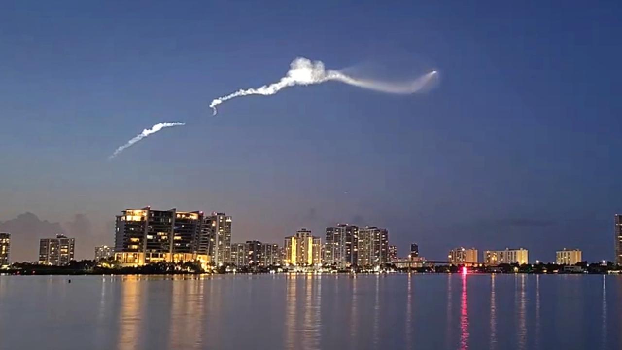 Spectacular time-lapse shows SpaceX rocket launch over Florida