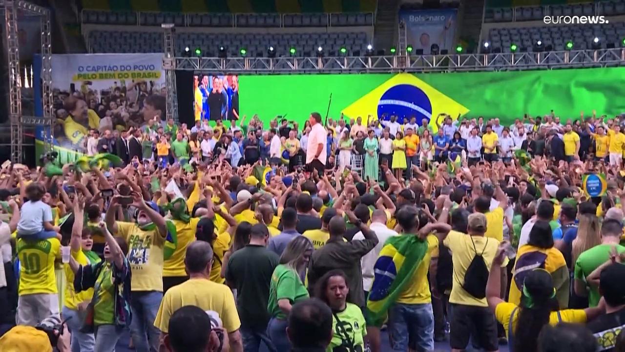Brazilian President Jair Bolsonaro kicks off election campaign at Rio rally
