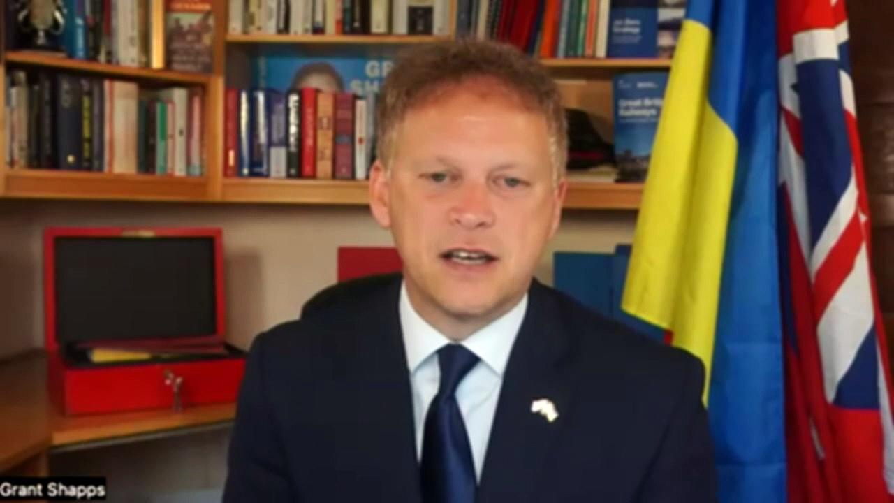 Shapps says only the unions can call off the strikes