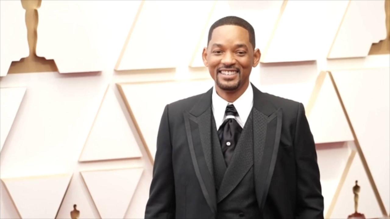 Will Smith Apologizes to Chris Rock Over Oscars Slap