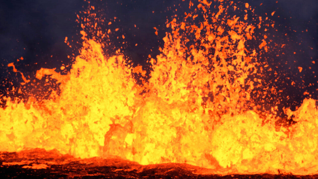 Iceland Erupting - Iceland Volcano Eruption 4K - With Extreme Closeup