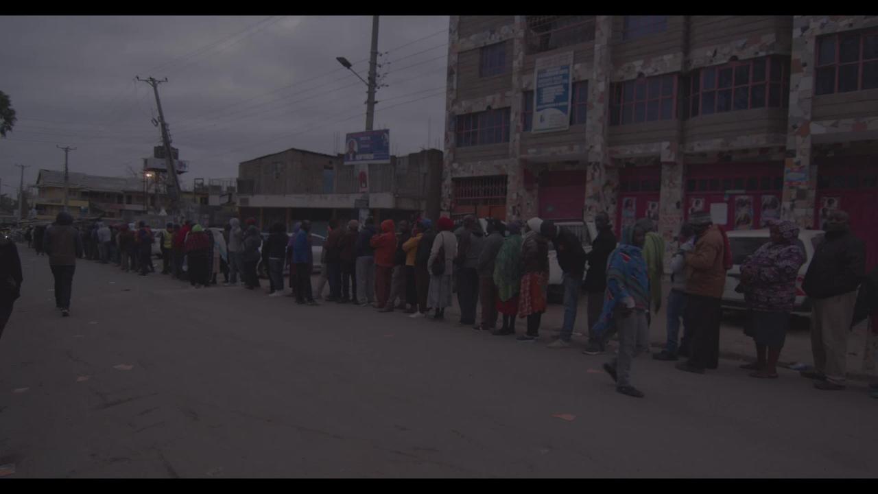 Kenyans Queue In Line to Vote Kenya's 2022 General Elections