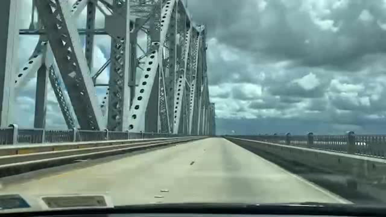 Huey P. Long Bridge in Baton Rouge, LA