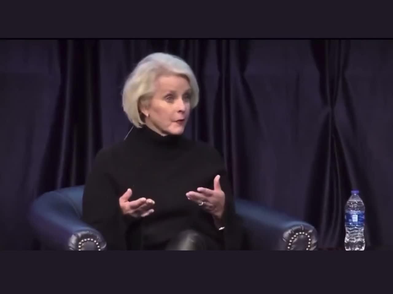 Cindy McCain admits her and Senator John McCain knew about Jeffrey Epstein and did nothing. Evil 🔥