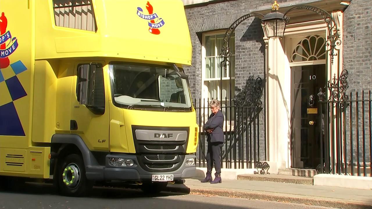 Removal vans outside No. 10 ahead of Johnson's departure