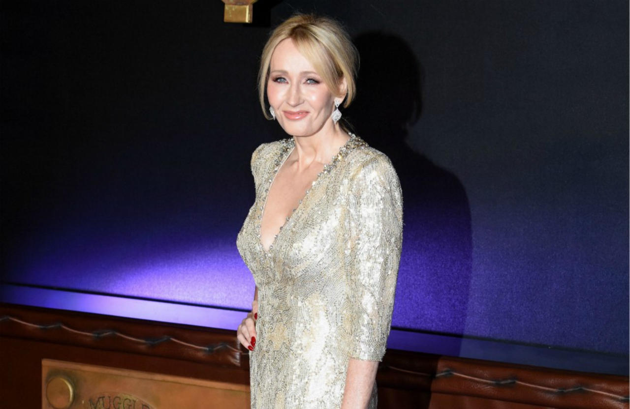 Police investigate online threat against JK Rowling