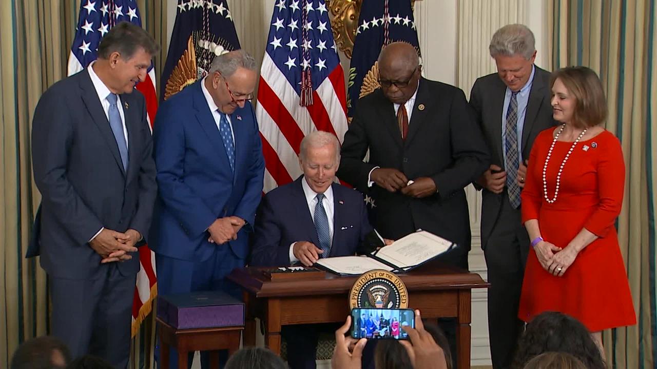 Biden Signs Inflation Recovery Act Into Law