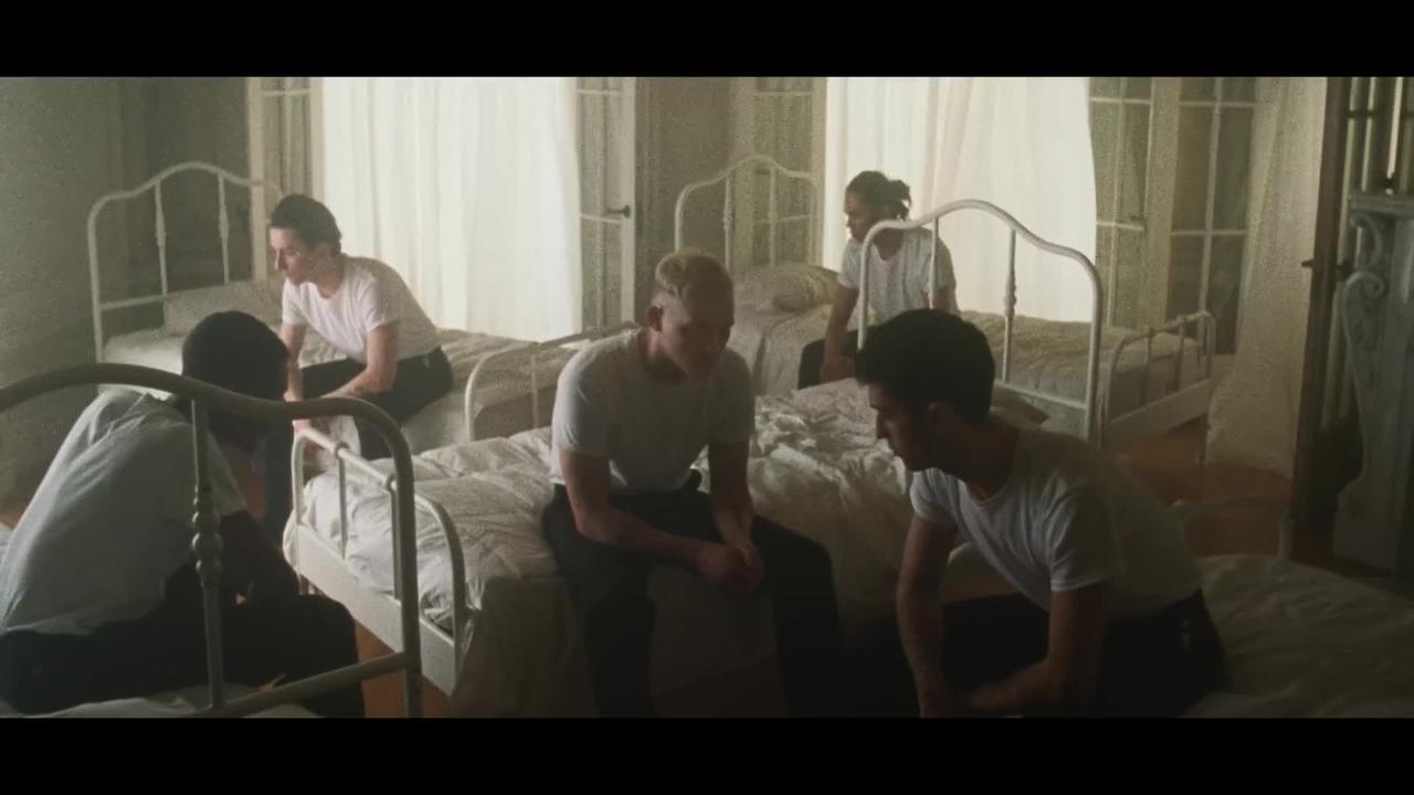 Trevor Daniel - Falling (Official Music Video) [NEEX Music & Movies]