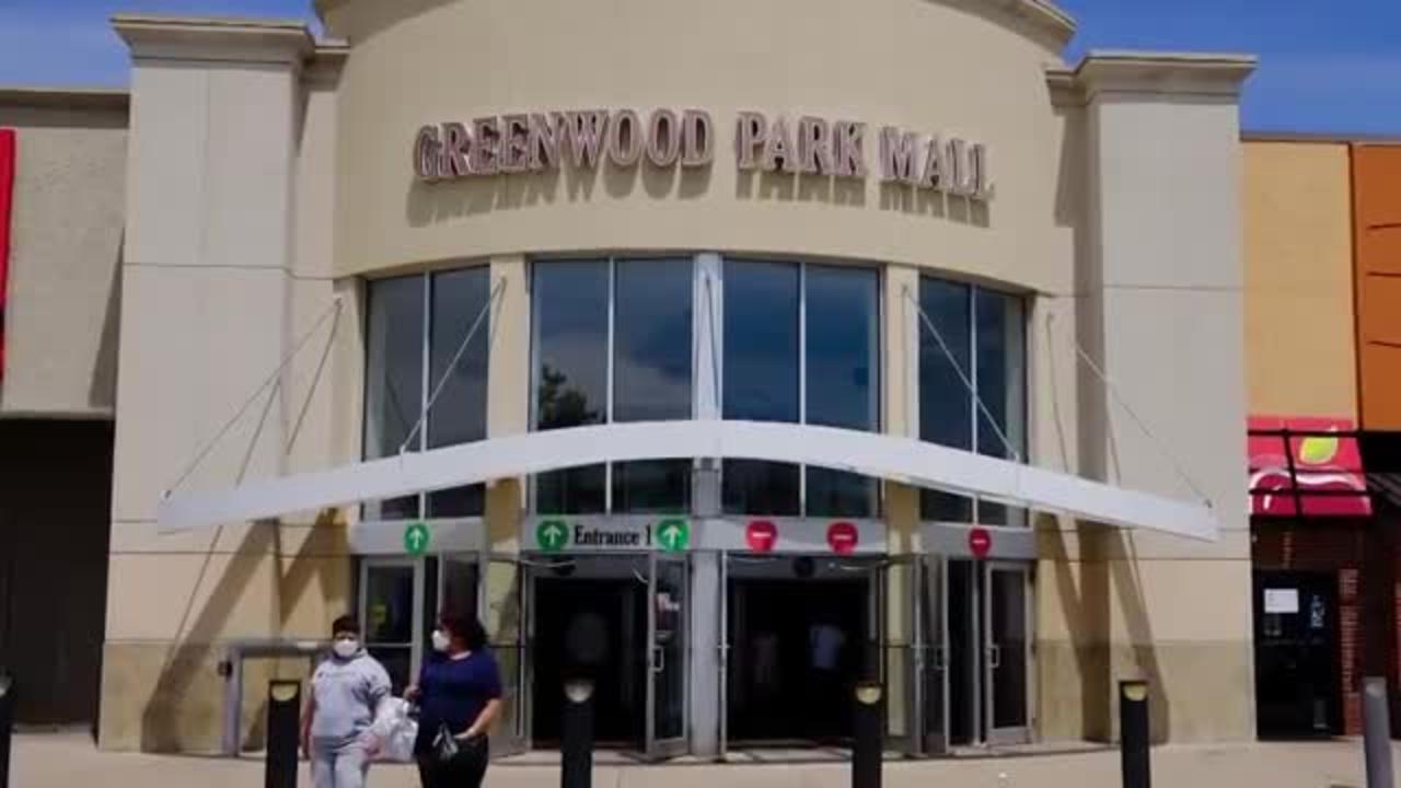 4 dead, 2 wounded in shooting at Greenwood Park Mall; police said 'good Samarita