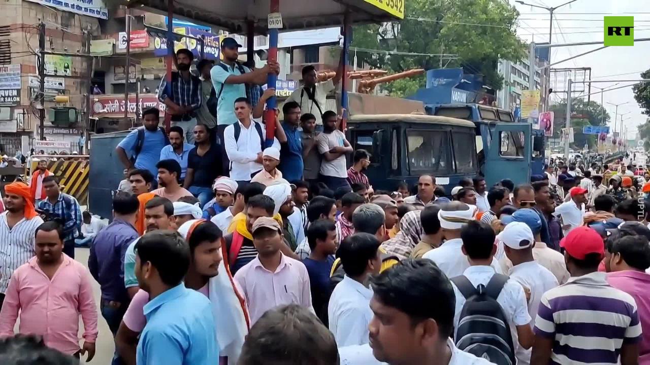 Indian police deploy water cannons to disperse protest in Patna