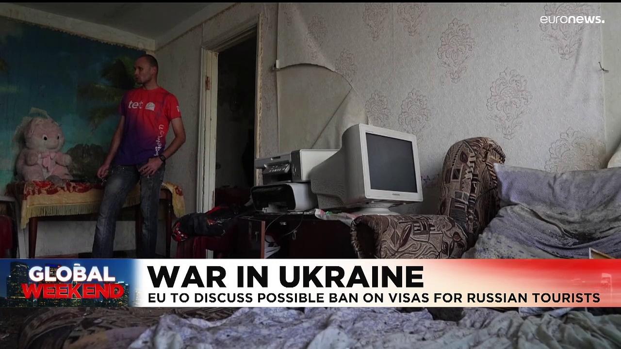 Ukraine war: Nuclear plant latest, Russian recruitment and air defence