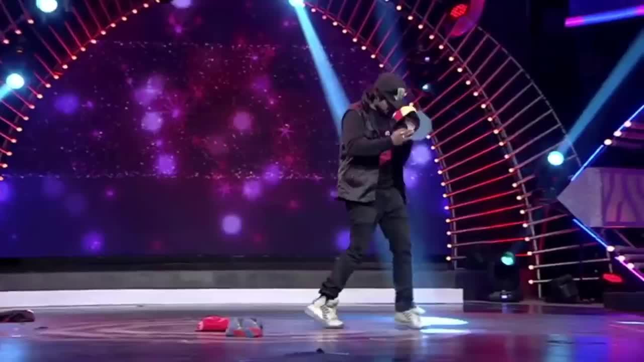 OMG THE WORLD BEST AMAZING DANCE VIDEO ! NEW DANCE LAVEL  BY INDIAN DANCER VIKESH RAJAT