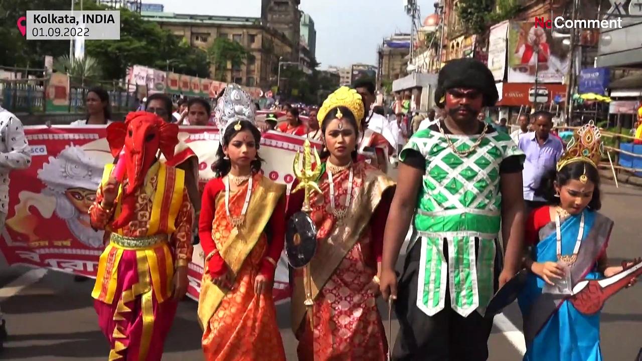 Hundreds in India's Kolkata celebrate Hindu festival's UNESCO status