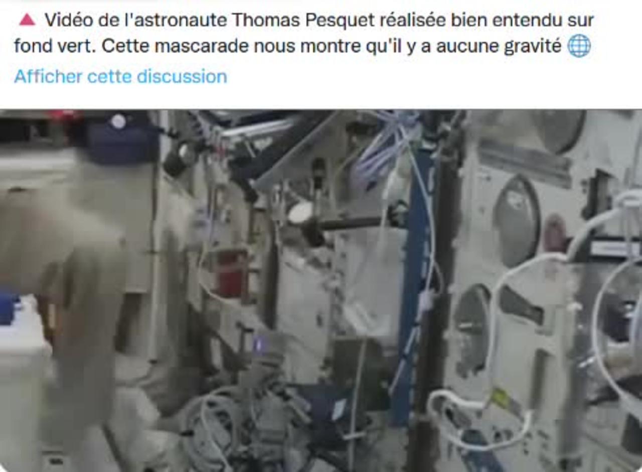Thomas Pesquet, one of the astronaut clowns of the Matrix unmasked in this video... 😈💩😅
