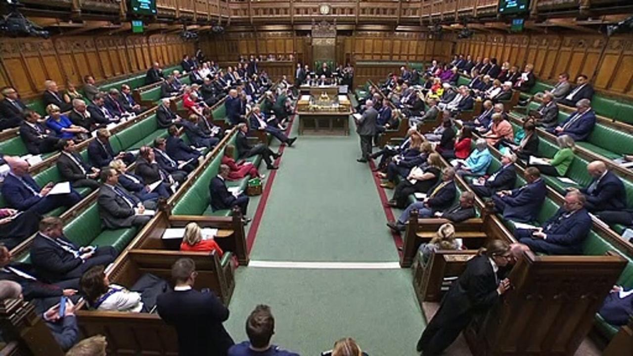 Truss and Starmer leave Commons during energy debate