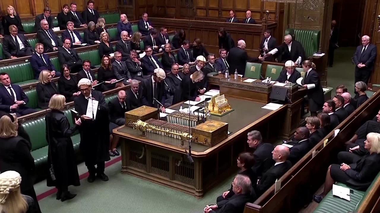 British lawmakers take oath of allegiance to King