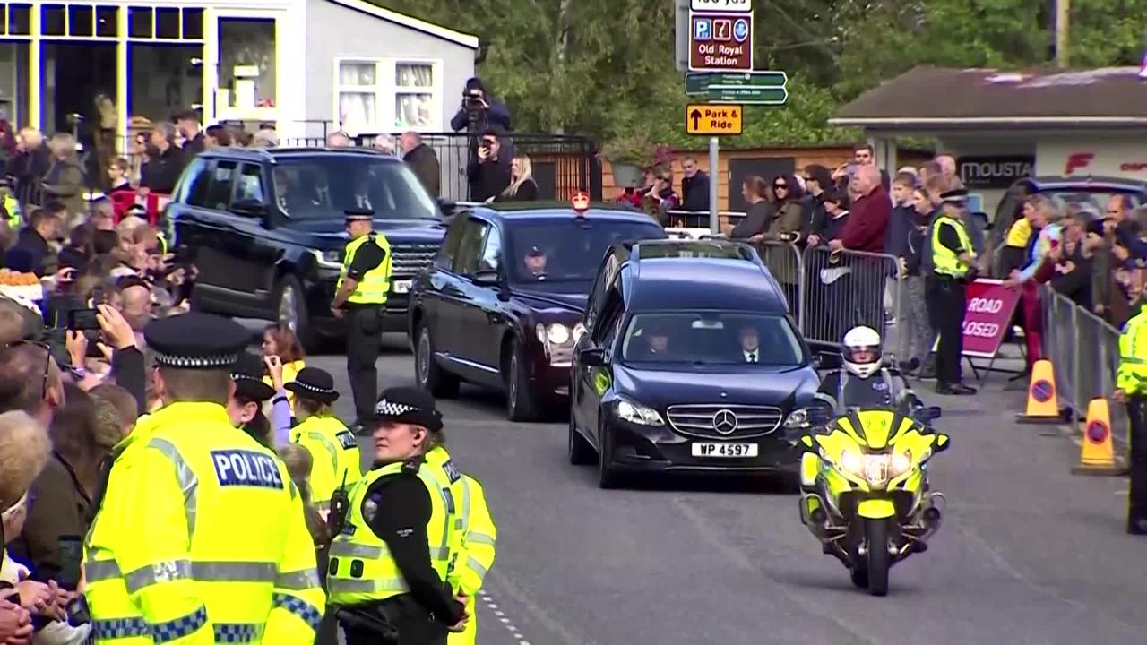 Queen Elizabeth's coffin departs for Edinburgh