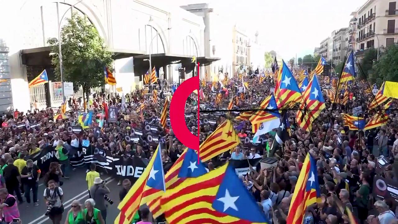Catalan separatists hold rally as movement frays