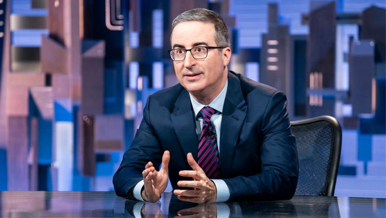 Sky Cuts Queen Elizabeth II-Related Jokes From ‘Last Week Tonight With John Oliver’ | THR News