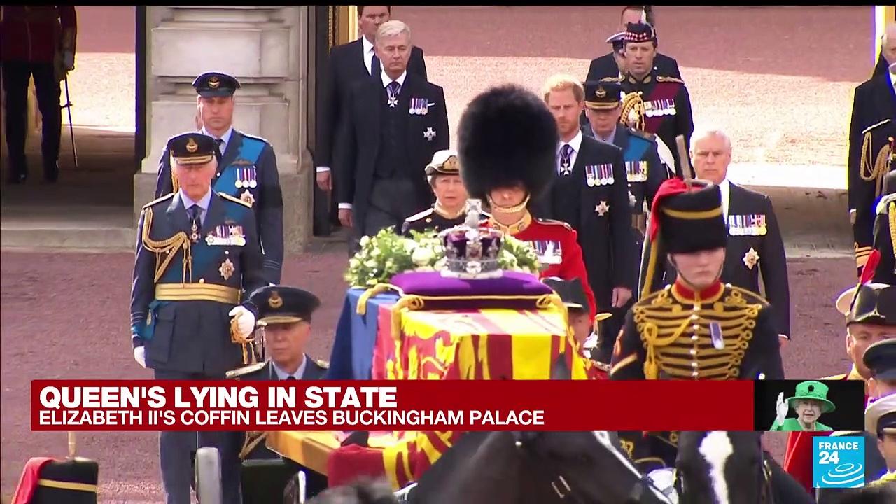 LIVE: Queen Elizabeth II leaves Buckingham Palace for final time